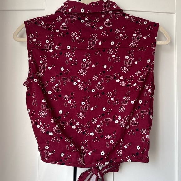 Collectif Burgundy Clarabelle Bandana Tie Up Blouse - Picture 3 of 3